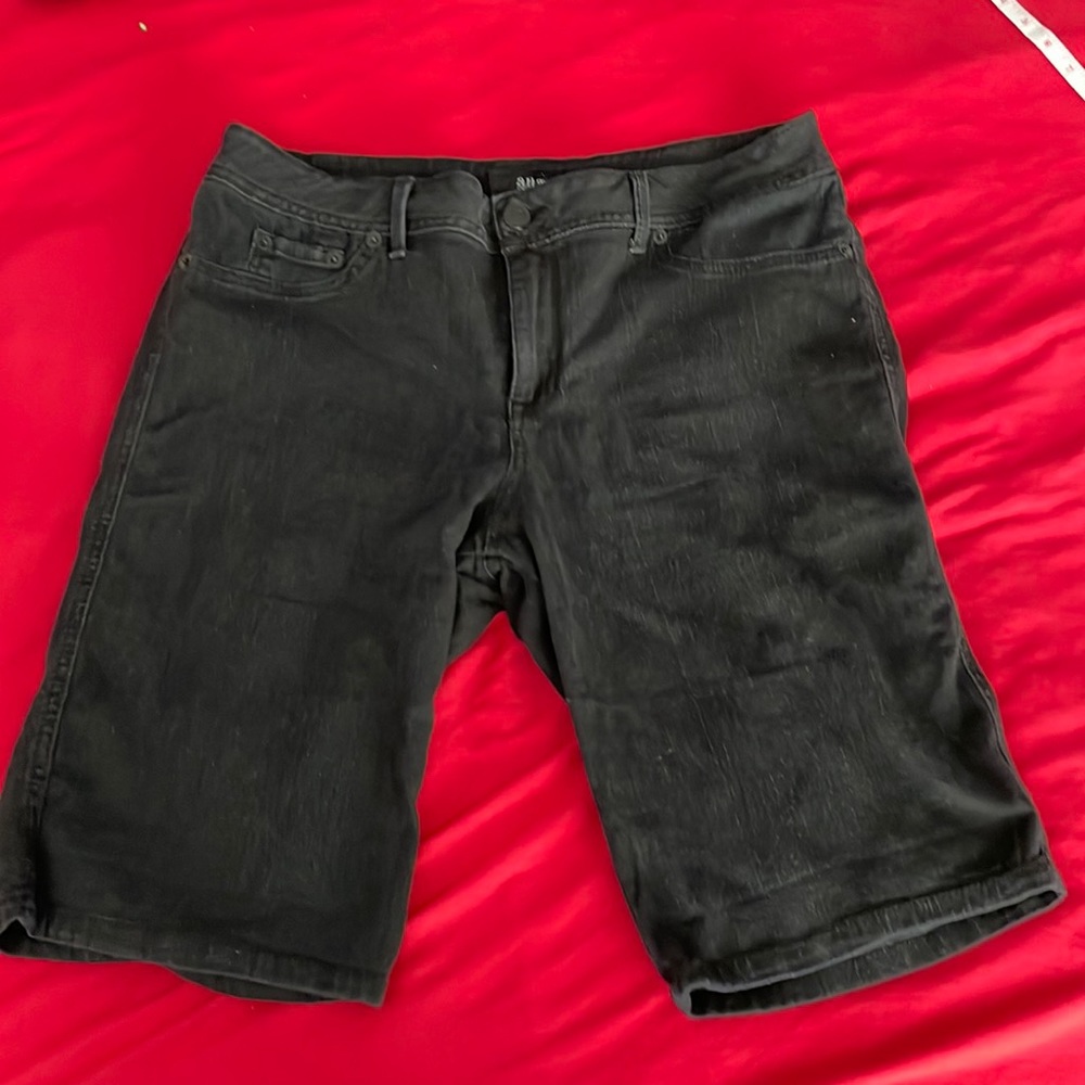 EUC a.n.a Bermuda Jean shorts